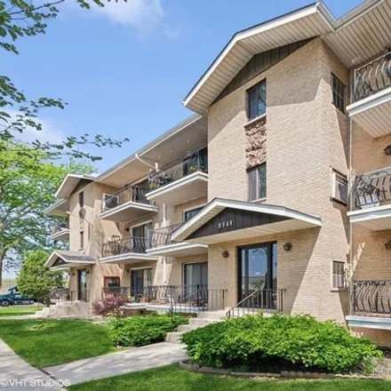 Buy this 2 bed condo on unnamed road in Chicago Ridge, IL 60455