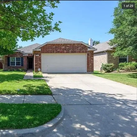 Image 1 - 4501 Heron Pond Lane, Denton, TX 76208, USA - House for rent