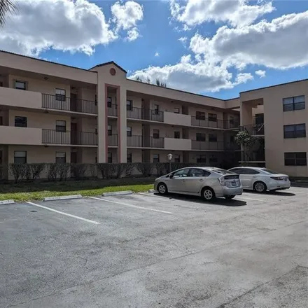Buy this 3 bed condo on 3404 Foxcroft Road in Miramar, FL 33025