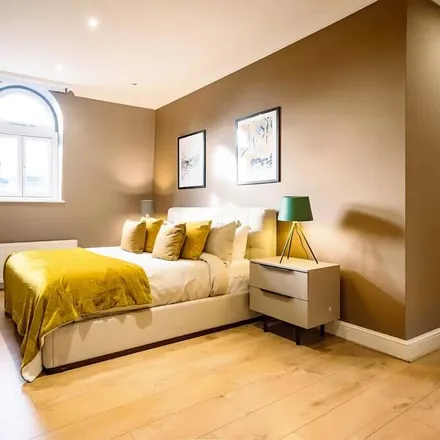 Image 1 - London, WC2H 8HD, United Kingdom - Apartment for rent