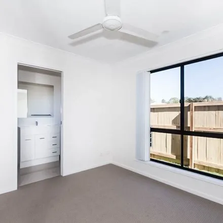 Rent this 4 bed apartment on Ward Street in Flinders View QLD 4305, Australia