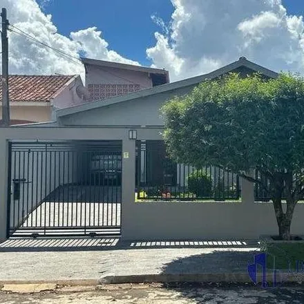 Buy this 3 bed house on Rua Antônio Ontiveros in Alpes, Londrina - PR