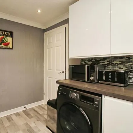 Image 6 - 66 Easter Drylaw Place, City of Edinburgh, EH4 2QS, United Kingdom - Apartment for sale