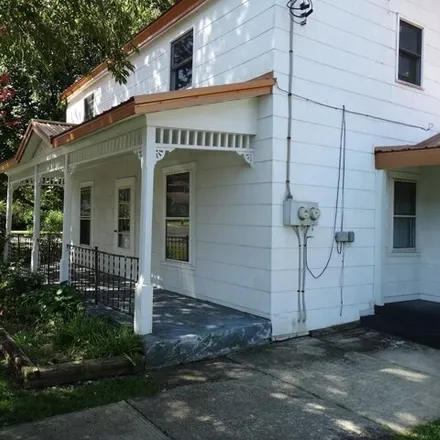 Buy this studio house on 300 Seventh Street in Watkins Glen, Schuyler County