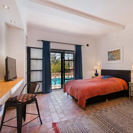 Rent this 5 bed house on 8005-530 Distrito de Évora