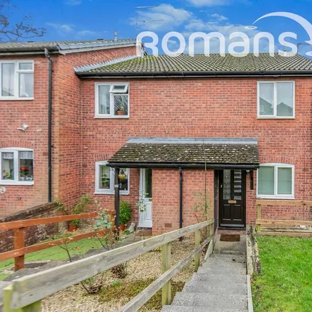 Rent this 2 bed townhouse on Anstey Place in Burghfield Common, RG7 3NQ