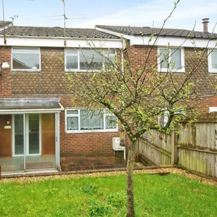 Buy this 3 bed townhouse on Ael-y-Bryn in Cardiff, CF23 9LH