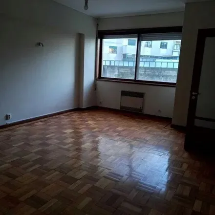 Rent this 3 bed apartment on Dom António Ferreira Gomes in Praça de Lisboa, 4050-368 Porto