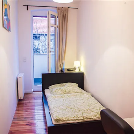 Rent this 4 bed room on Gärtnerstraße 3 in 10245 Berlin, Germany
