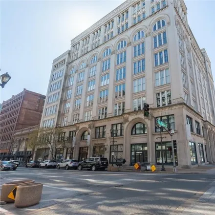 Image 1 - The Meridian, 1136 Washington Avenue, St. Louis, MO 63103, USA - Condo for rent