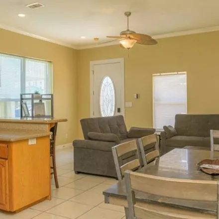 Image 8 - 136 East Oleander Street, South Padre Island, Cameron County, TX 78597, USA - Condo for sale