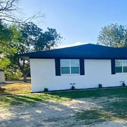 Image 1 - Texas Guard Armory, 9314 Jack Finney Boulevard, Greenville, TX 75402, USA - House for sale