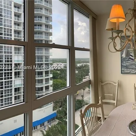 Image 4 - 6051 North Ocean Drive, Hollywood, FL 33019, USA - Condo for rent