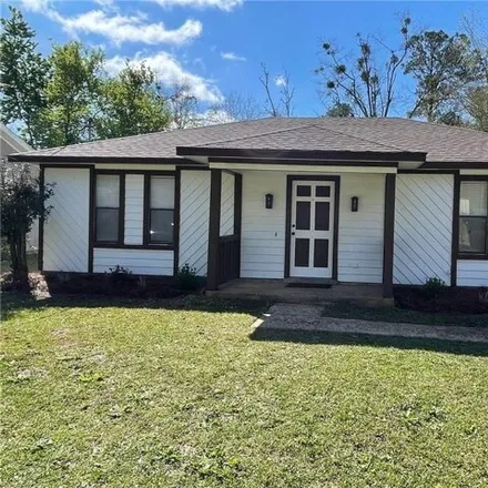 Rent this studio house on 4173 Springdale Road in Eau Claire Estates, Mobile