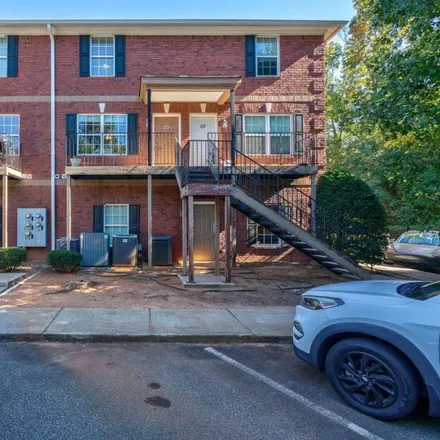 Buy this 2 bed condo on 105 Whitehead Road in Oconee Heights, Athens-Clarke County Unified Government