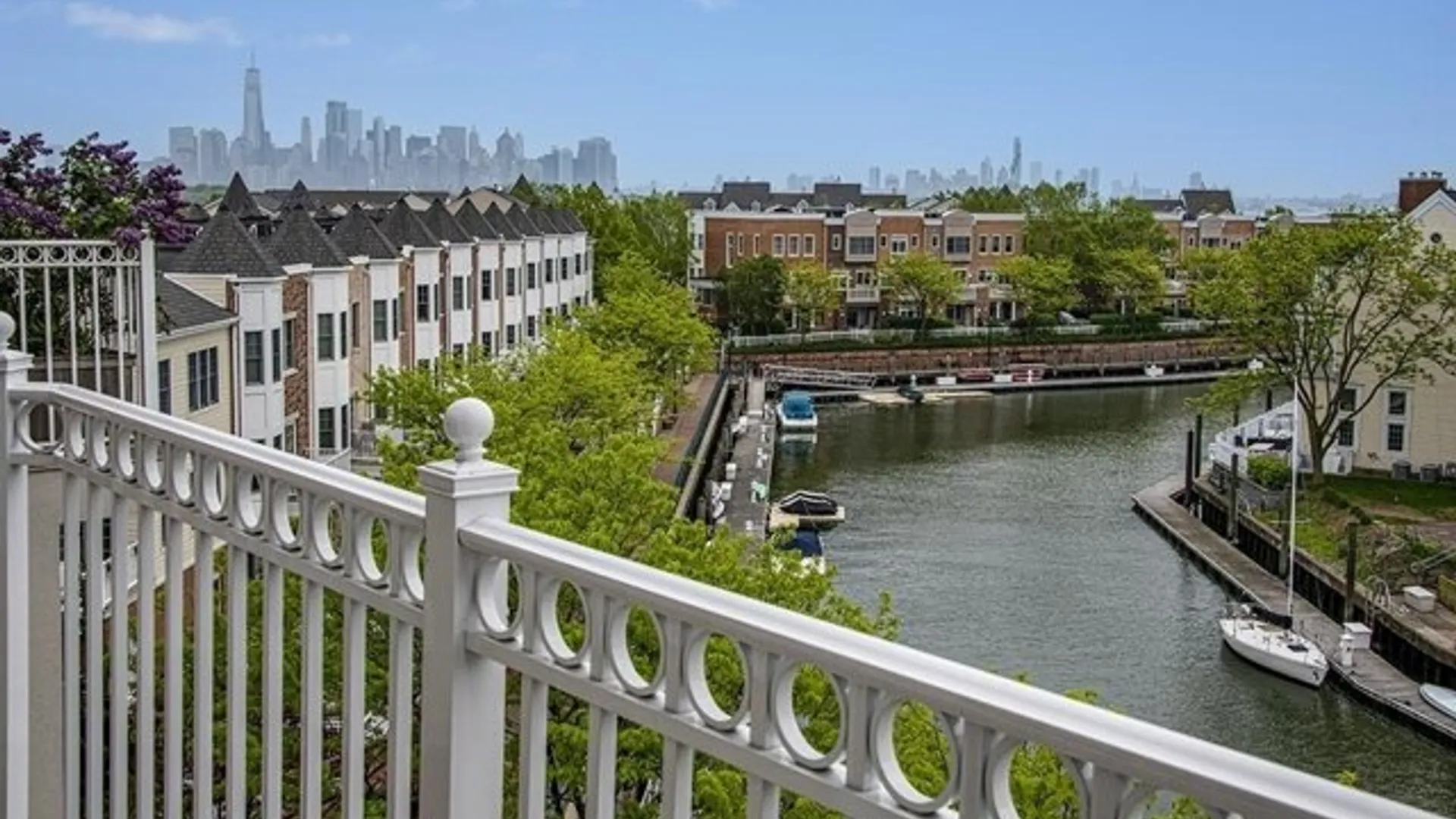 Hudson River Waterfront Walkway, Jersey City, NJ 07305, USA | 3 bed house for rent