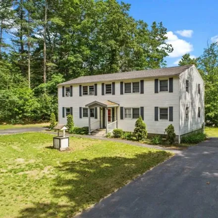 Buy this 8 bed house on 40 Louise Dr in Litchfield, New Hampshire