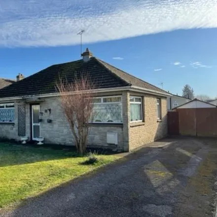 Rent this 2 bed house on Sellwood Drive in Carterton, OX18 3AZ