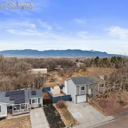 Image 3 - 601 Blossom Field Road, Fountain, CO 80817, USA - House for sale