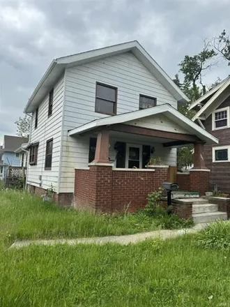 Buy this 3 bed house on 1121 Cottage Avenue in Fort Wayne, IN 46807