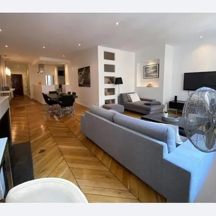 Rent this 3 bed apartment on Place Bellecour in 69002 Lyon, France