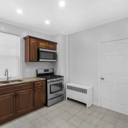 Image 6 - 68 Garrison Avenue, Bergen Square, Jersey City, NJ 07306, USA - Apartment for rent
