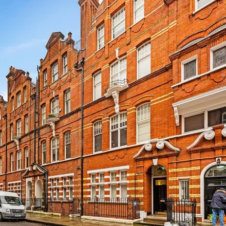 Rent this 2 bed apartment on 73 Egerton Gardens in London, SW3 2BY