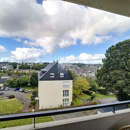 Rent this 3 bed apartment on 18 Quai Devizes in 53100 Mayenne, France