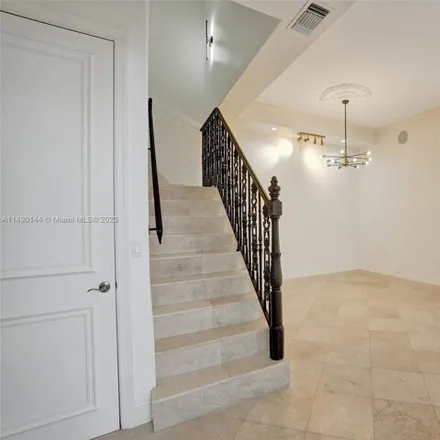 Image 3 - 2796 Northeast 14th Street, Bay Harbor, Fort Lauderdale, FL 33304, USA - Townhouse for sale