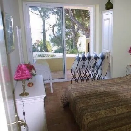 Rent this 3 bed apartment on Rue de Provence in 83150 Bandol, France