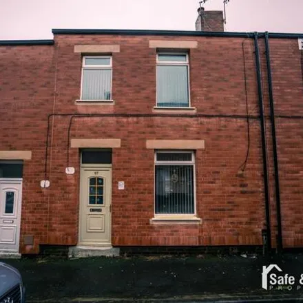 Image 1 - Poplar Street, Quaking Houses, DH9 7AY, United Kingdom - Townhouse for sale