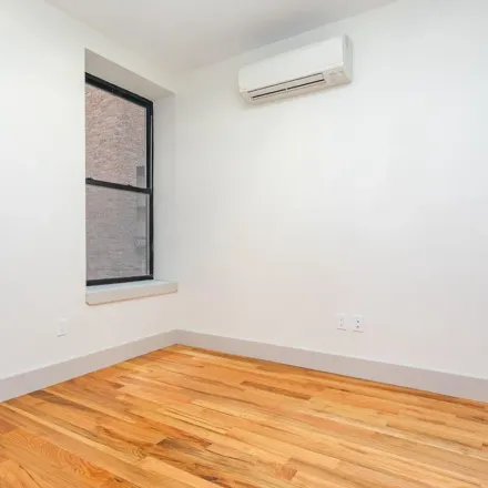 Image 3 - 1300 Halsey Street, New York, NY 11237, USA - Apartment for rent