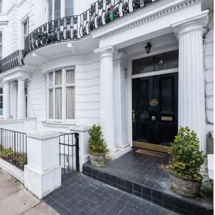 Image 2 - 147-149 Gloucester Terrace, London, W2 3HH, United Kingdom - Apartment for rent