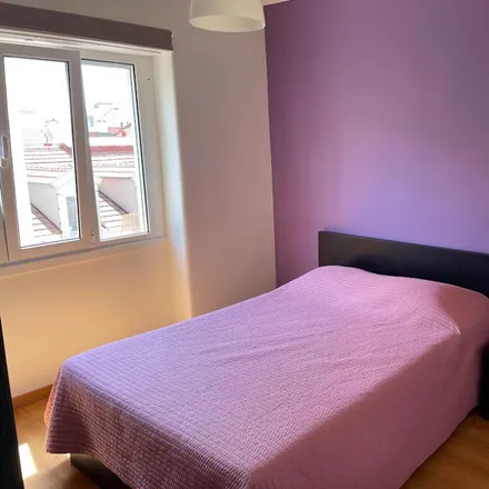 Rent this 4 bed room on Rua Alfredo Roque Gameiro in 1600-198 Lisbon, Portugal