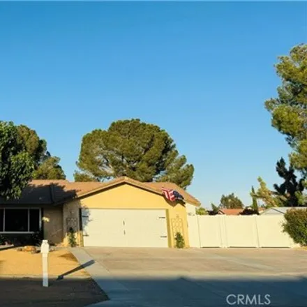 Buy this 3 bed house on 13353 Tioga Rd in Apple Valley, California