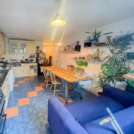 Rent this 4 bed townhouse on 6 Solway Close in London, E8 3TH