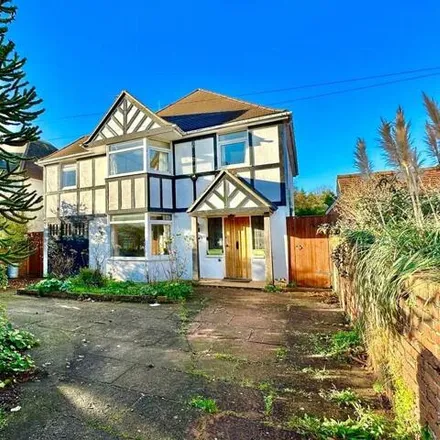 Buy this 5 bed house on Baldwin Avenue in Eastbourne, BN21 1UP