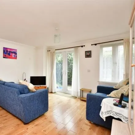 Image 2 - Caterham-on-the-Hill Tesco, Coulsdon Road, Caterham on the Hill, CR3 5ND, United Kingdom - Apartment for sale