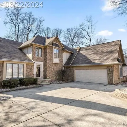 Buy this 6 bed house on 36823 Turtle Circle Court in Farmington Hills, MI 48331