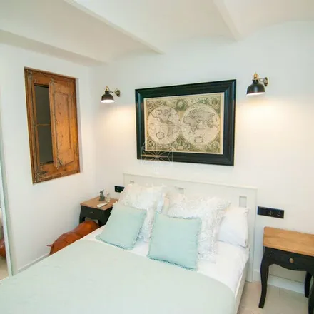 Rent this 2 bed apartment on Carrer d'Aragó in 18, 08001 Barcelona