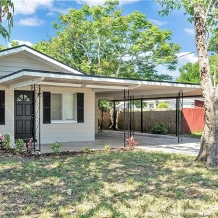 Image 4 - 2418 26th Street Southwest, Winter Haven, FL 33880, USA - House for sale