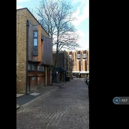 Image 6 - Bathstore, 11-17 Worple Road, London, SW19 4JS, United Kingdom - Apartment for rent