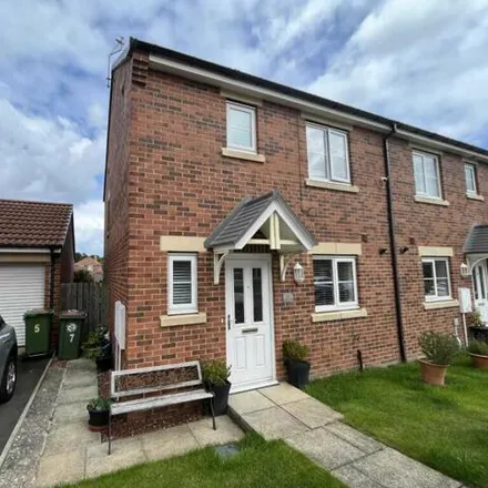 Buy this 3 bed house on Chillingham Road in Skelton-in-Cleveland, TS12 2GJ