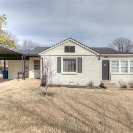 Buy this 1 bed house on 6053 East 5th Street in Tulsa, OK 74112