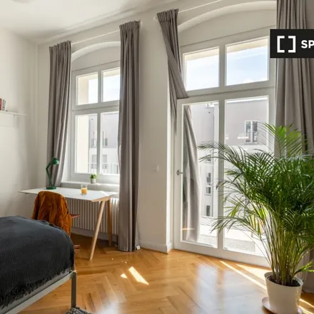Rent this 5 bed room on Rückertstraße 10 in 10627 Berlin, Germany