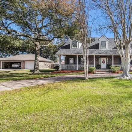 Buy this 3 bed house on 379 West Bayou Drive in Dickinson, TX 77539