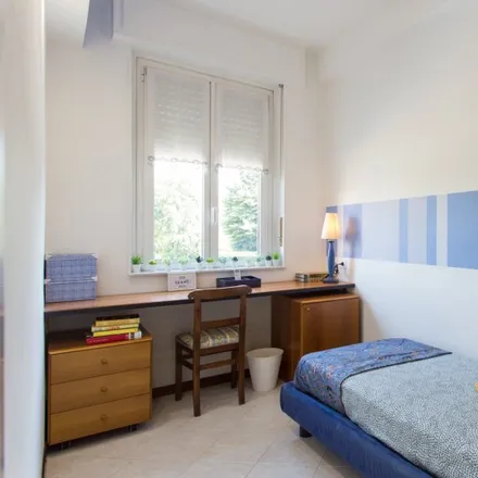 Rent this 4 bed room on Piazzale Bologna in Via Sulmona, 20139 Milan MI