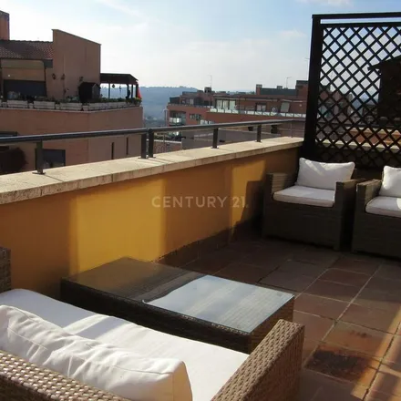 Rent this 3 bed apartment on Avenida de Lazarejo in 28232 Las Rozas de Madrid, Spain