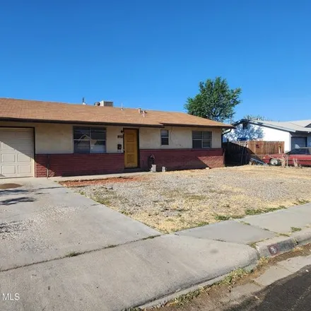 Buy this 3 bed house on 2201 E 11th St in Farmington, New Mexico