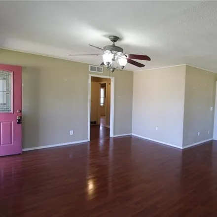 Image 3 - 600 East Bouse Drive, Midwest City, OK 73110, USA - House for sale